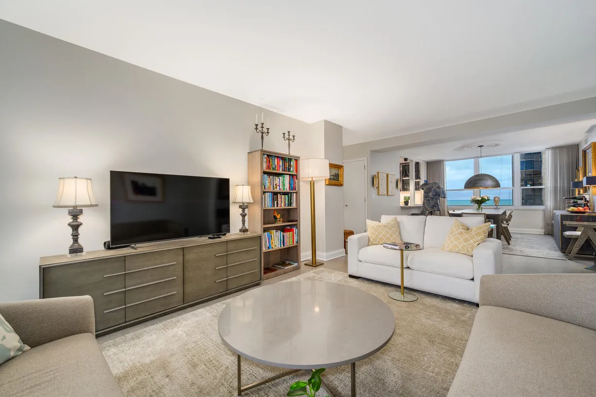 Chicago Real Estate | View 1515 N Astor Street, 9C | Listing
