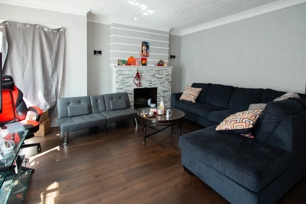 Chicago Real Estate | View 7815 S Emerald Avenue | Listing