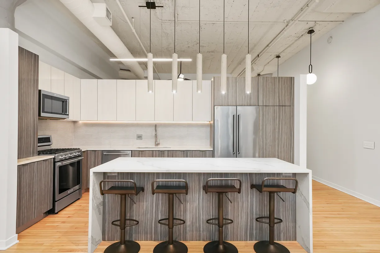 Chicago Real Estate | View 333 W Hubbard Street, 608 | Listing