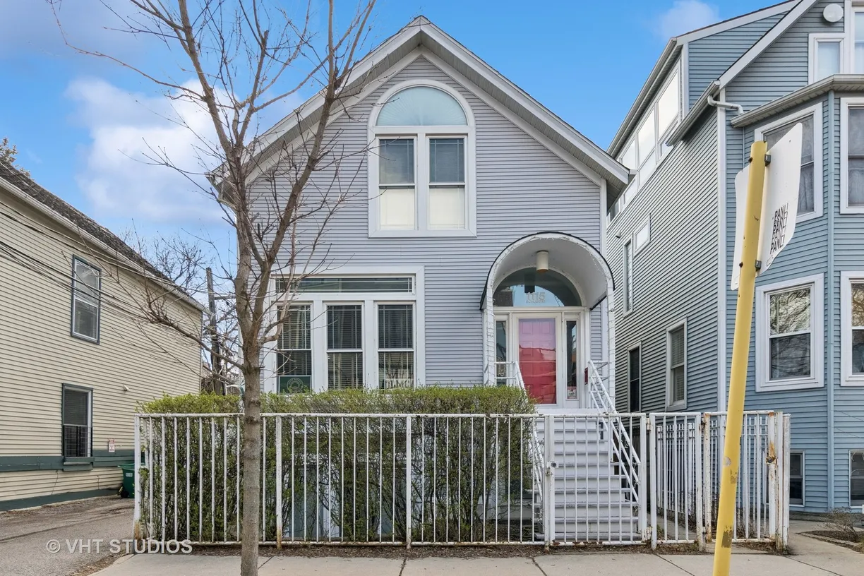 Chicago Real Estate | View 1115 W SCHUBERT Avenue | 4 Beds, 3 Baths