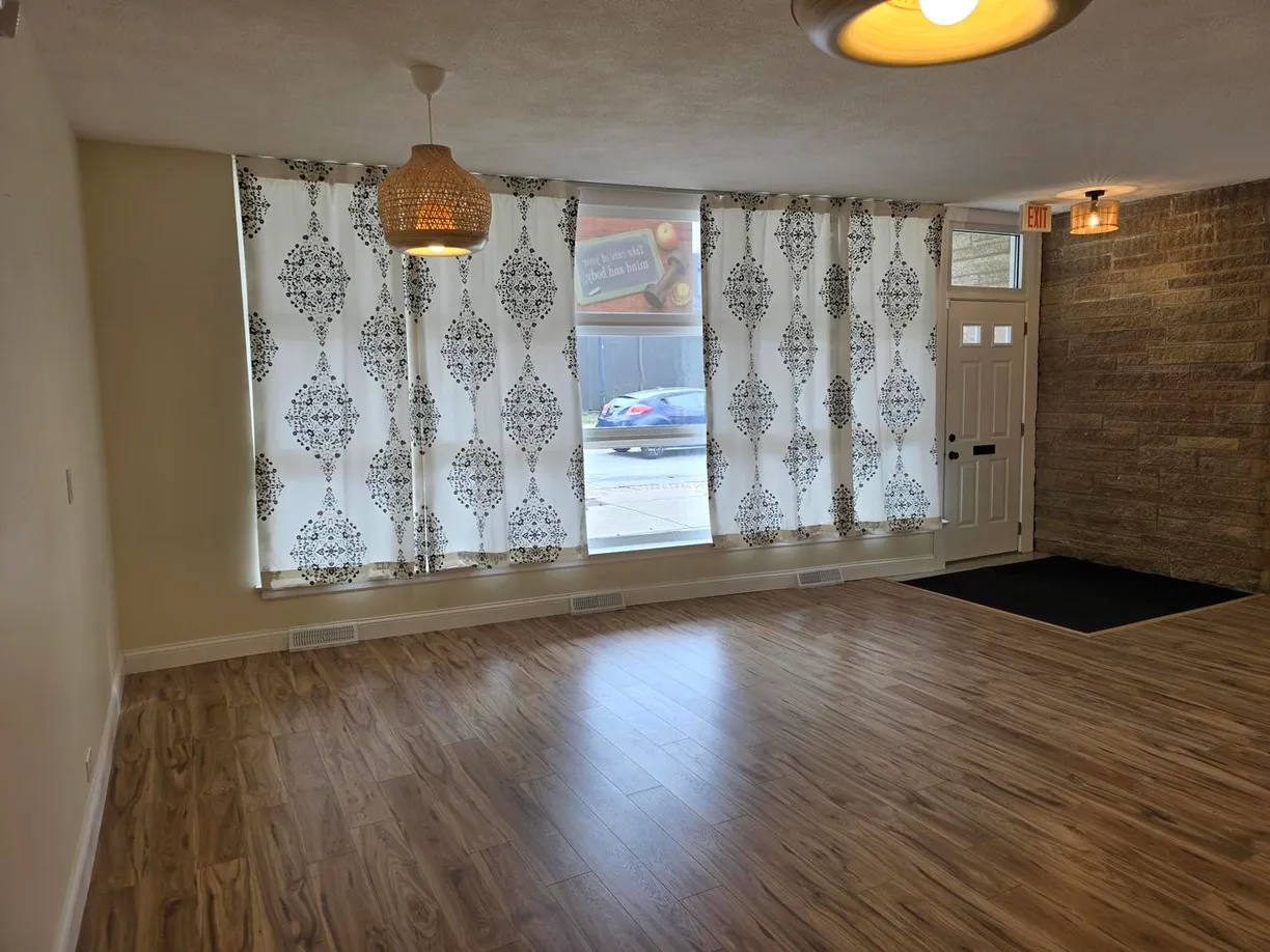 Chicago Real Estate | View 8348 Lincoln Avenue | Listing
