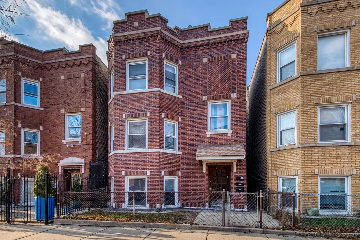 Chicago Real Estate | View 1746 N Keystone Avenue, G | 1 Bed, 1 Bath