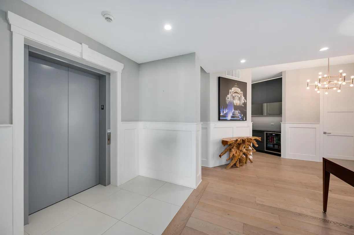Chicago Real Estate | View 1157 W Erie Street, 6PH | Listing
