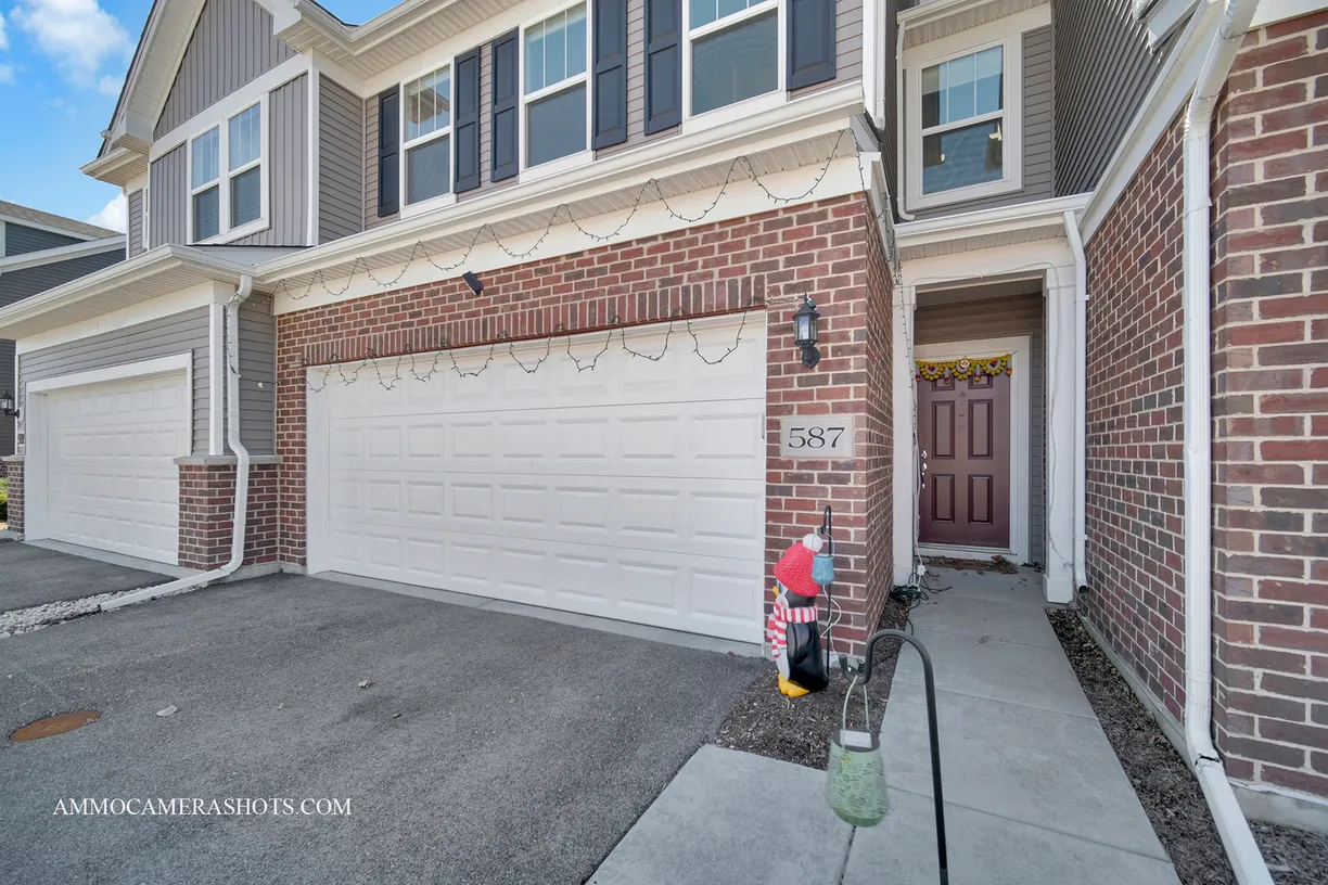 Chicago Real Estate | View 587 Watercress Drive | Listing
