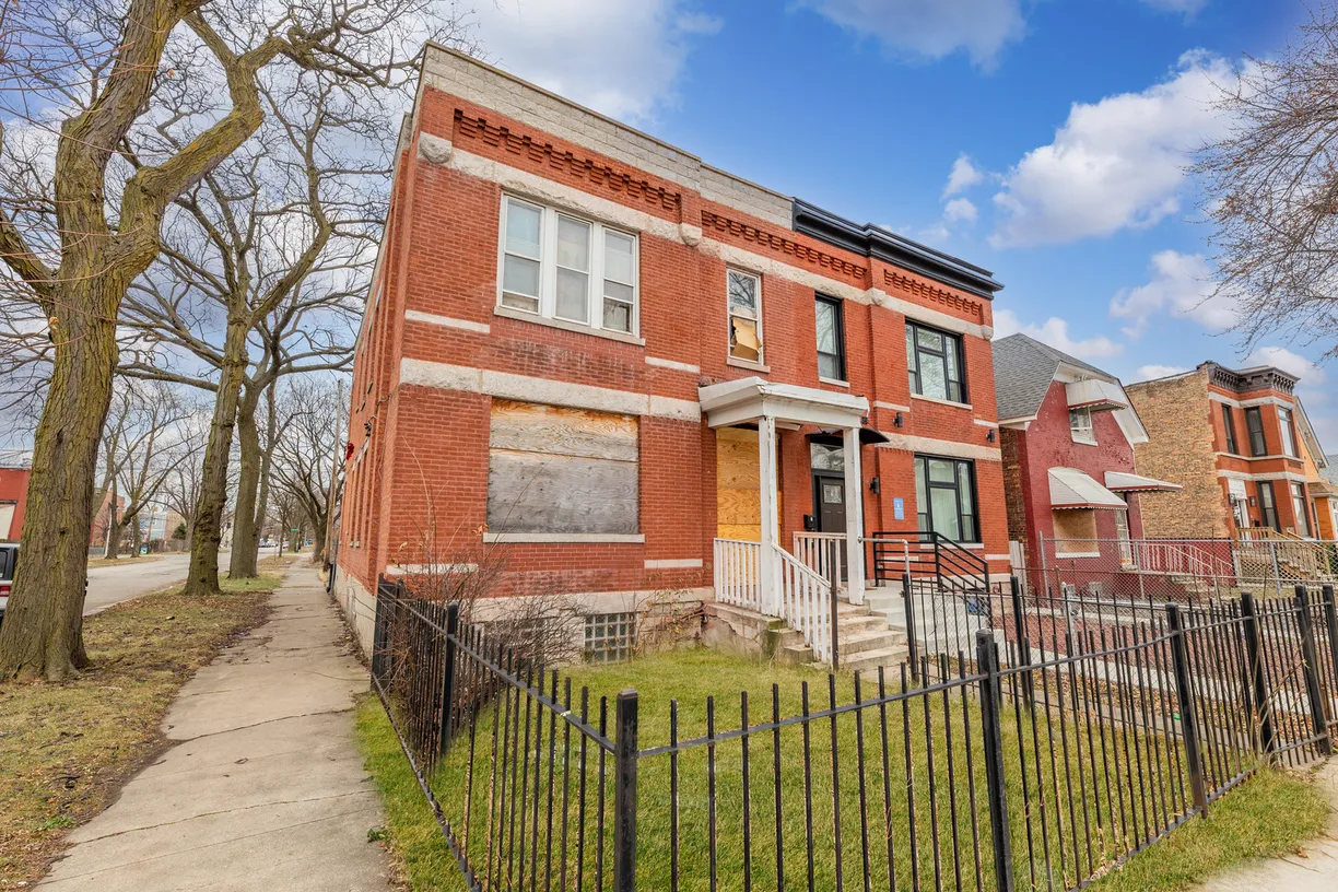 Chicago Real Estate | View 2101 S Christiana Avenue | Listing