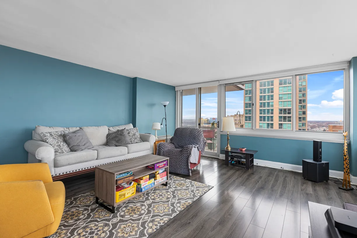 Chicago Real Estate | View 5601 N SHERIDAN Road, 13E | Listing