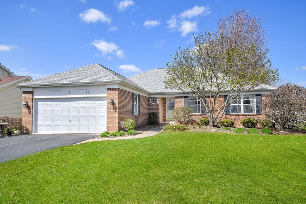 Chicago Real Estate | View 27 Raven Drive | 3 Beds, 2 Baths