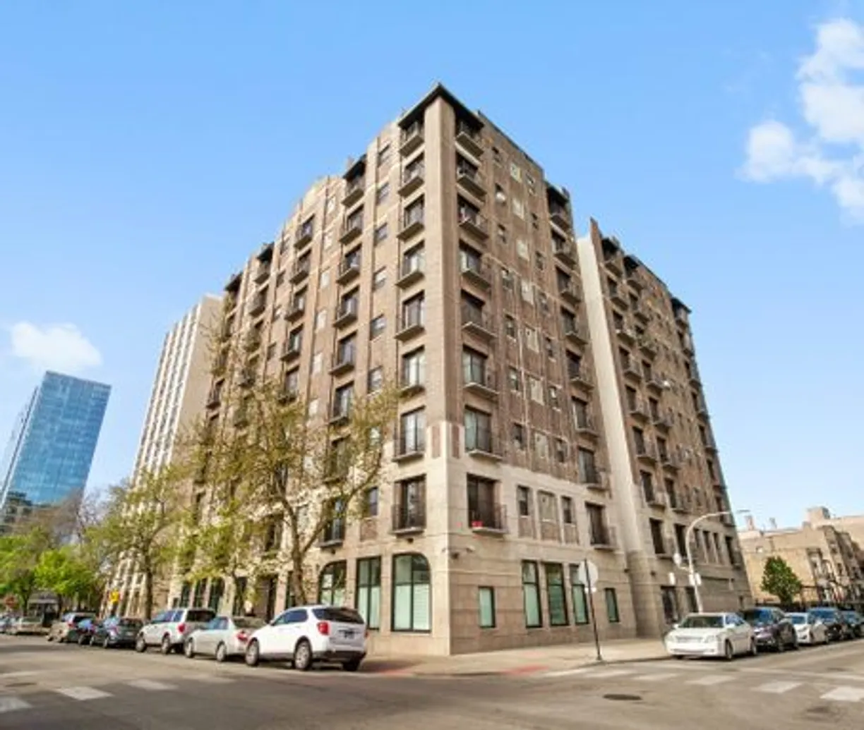 Chicago Real Estate | View 4520 N CLARENDON Avenue, 806 | 1 Bed, 1 Bath