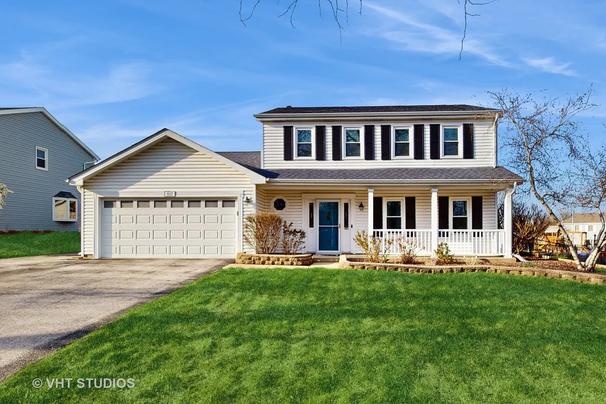 Chicago Real Estate | View 1117 Howard Drive | 4 Beds, 2 Baths