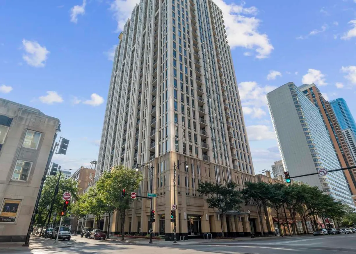 Chicago Real Estate | View 1250 S Michigan Avenue, P126