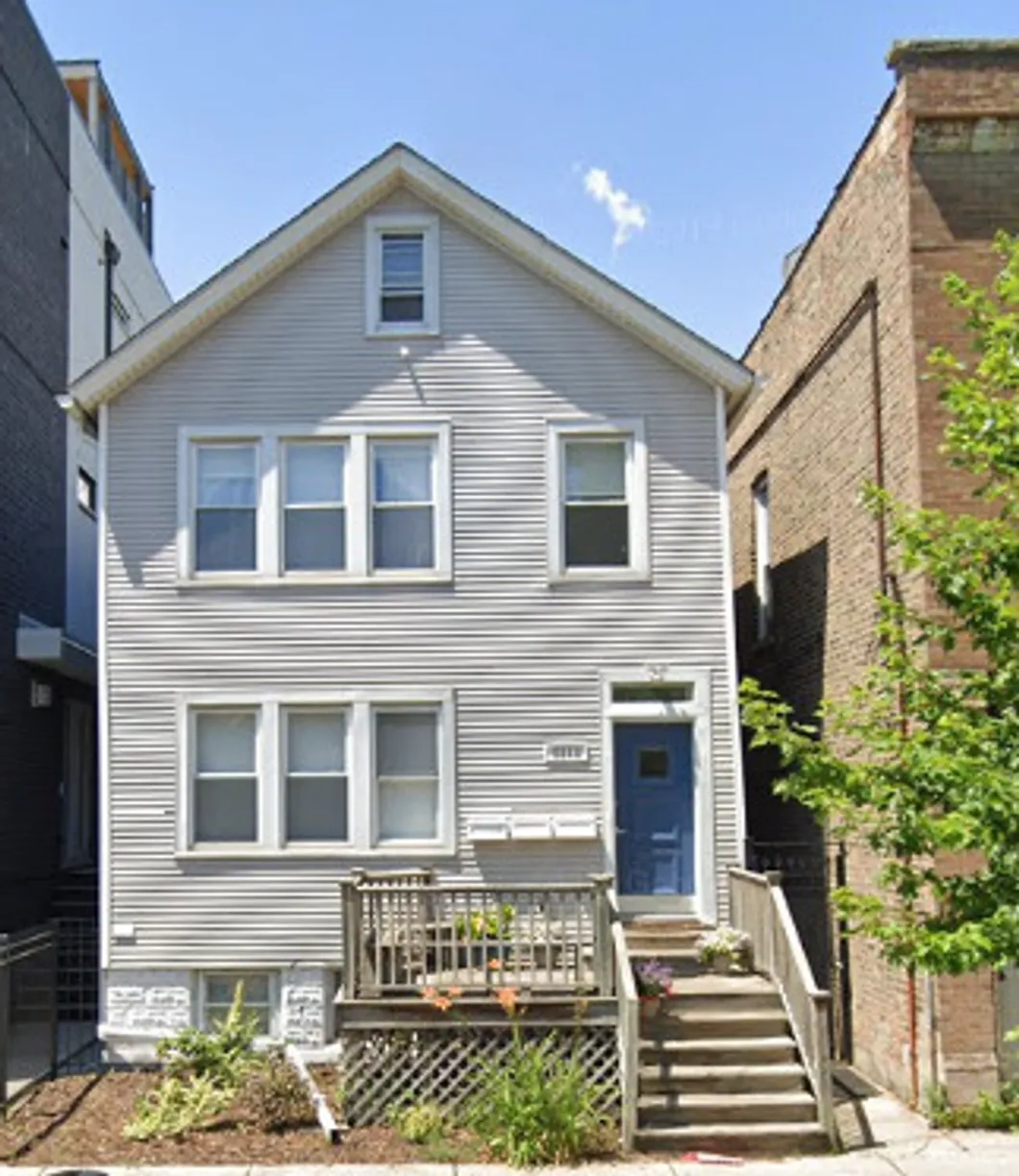 Chicago Real Estate | View 2212 N Leavitt Street, 2 | 2 Beds, 1 Bath