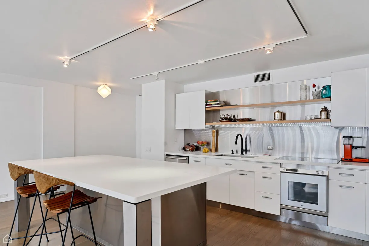 Chicago Real Estate | View 900 N LAKE SHORE Drive, 310 | Listing