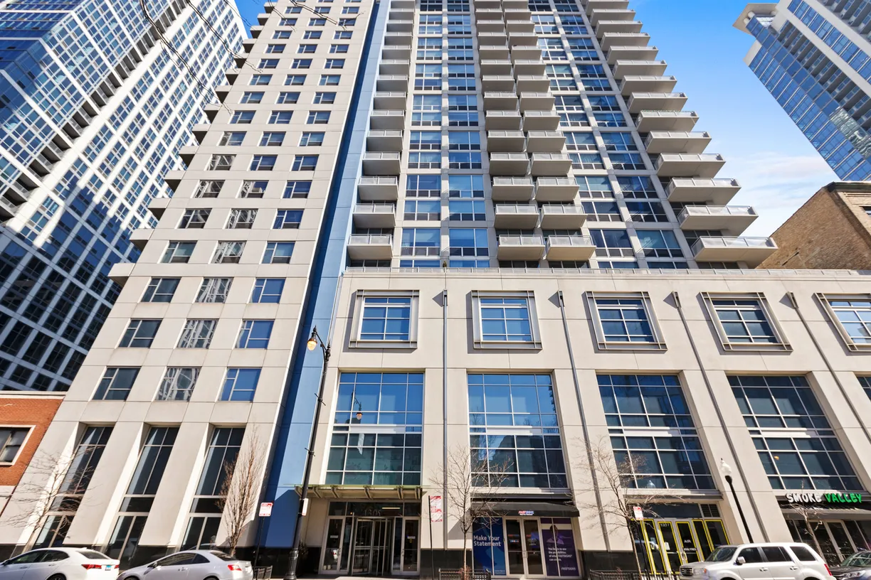 Chicago Real Estate | View 1305 S MICHIGAN Avenue, 1406 | 2 Beds, 2 Baths