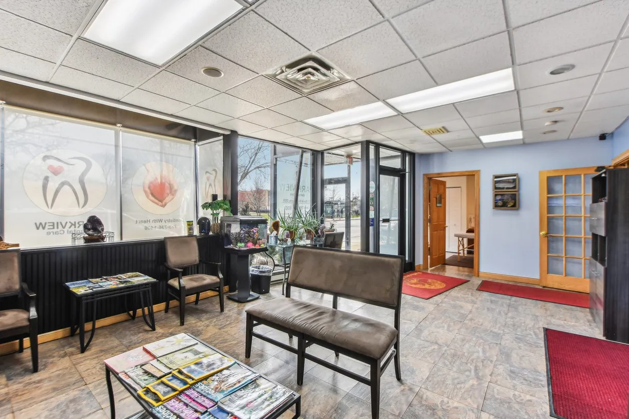 Chicago Real Estate | View 4020 N Central Avenue | Listing