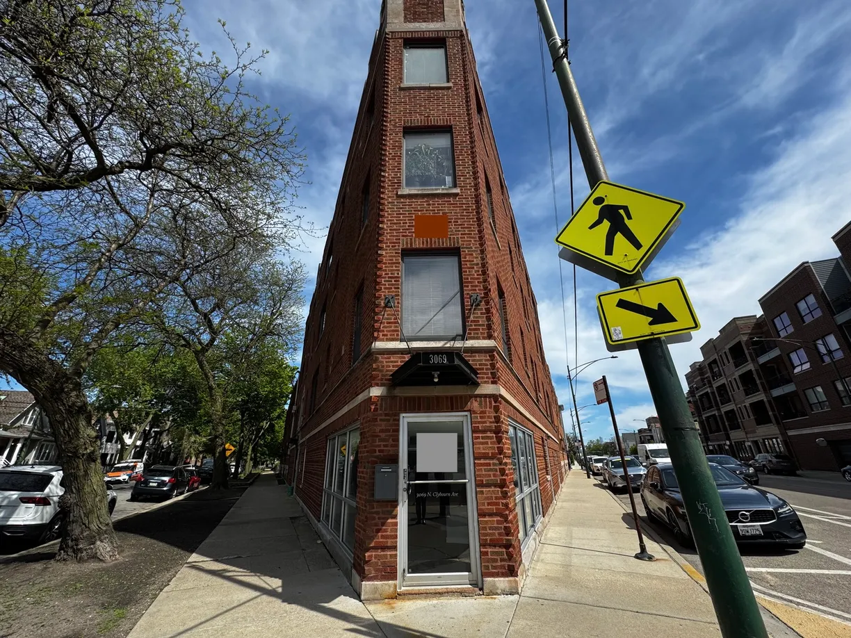 Chicago Real Estate | View 3069 N Clybourn Avenue, STOREFRONT