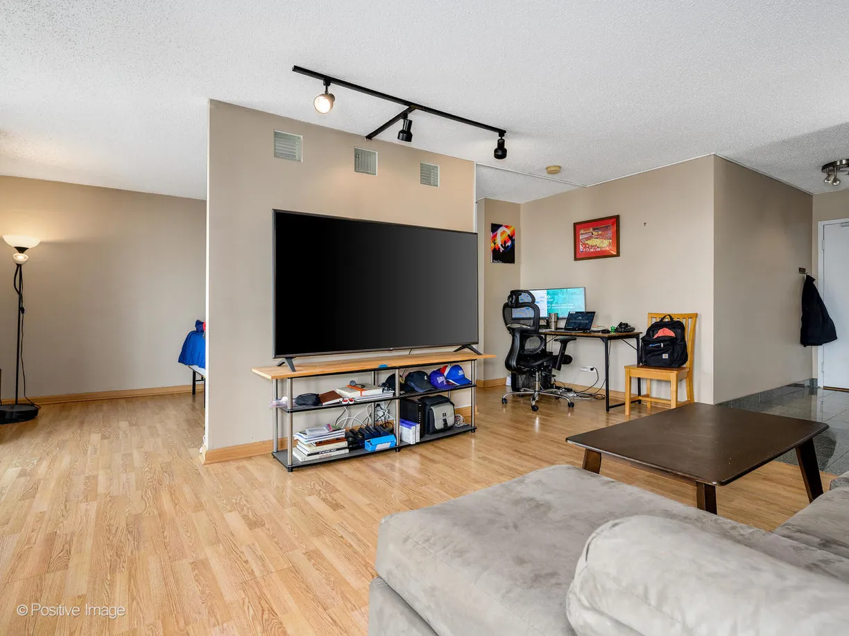 Chicago Real Estate | View 1212 N LaSalle Street, 2306 | Listing