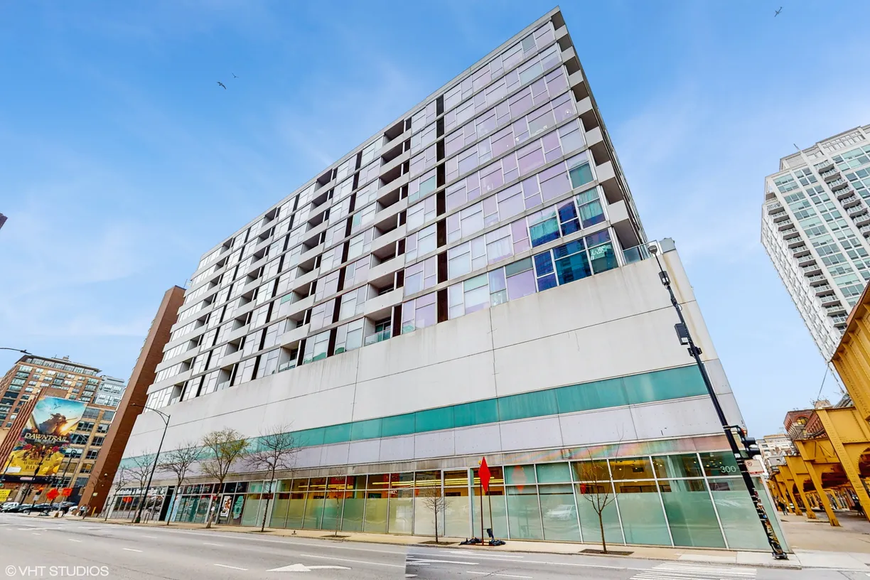 Chicago Real Estate | View 630 N Franklin Street, 816 | 1 Bed, 1 Bath