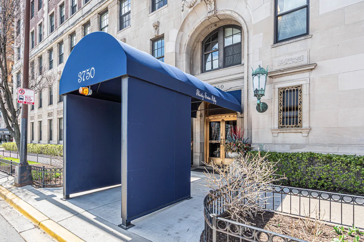 Chicago Real Estate | View 3750 N Lake Shore Drive, 2C | Listing
