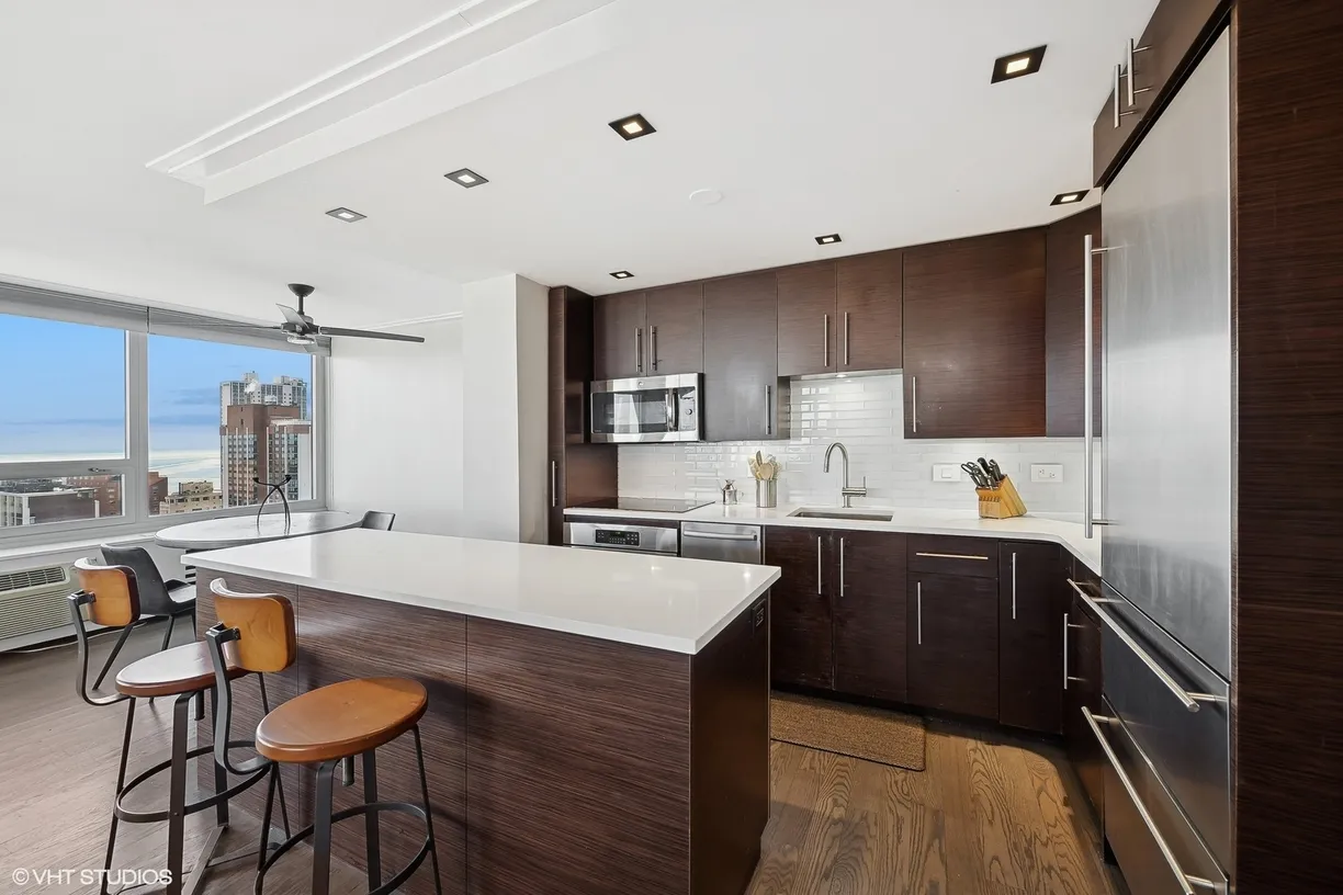 Chicago Real Estate | View 88 W Schiller Street, 2801 | Listing
