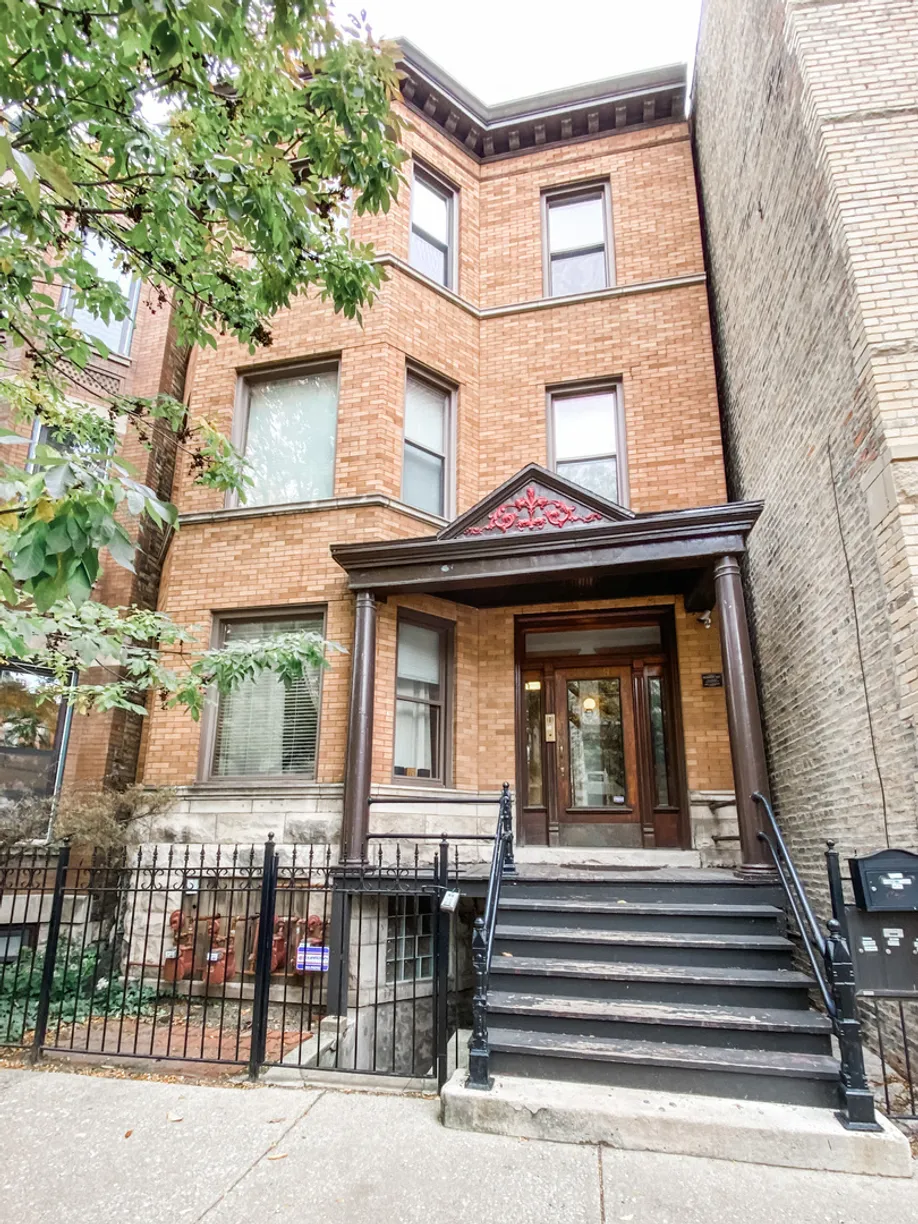 Chicago Real Estate | View 1939 N Sheffield Avenue, 2 | 2 Beds, 1 Bath