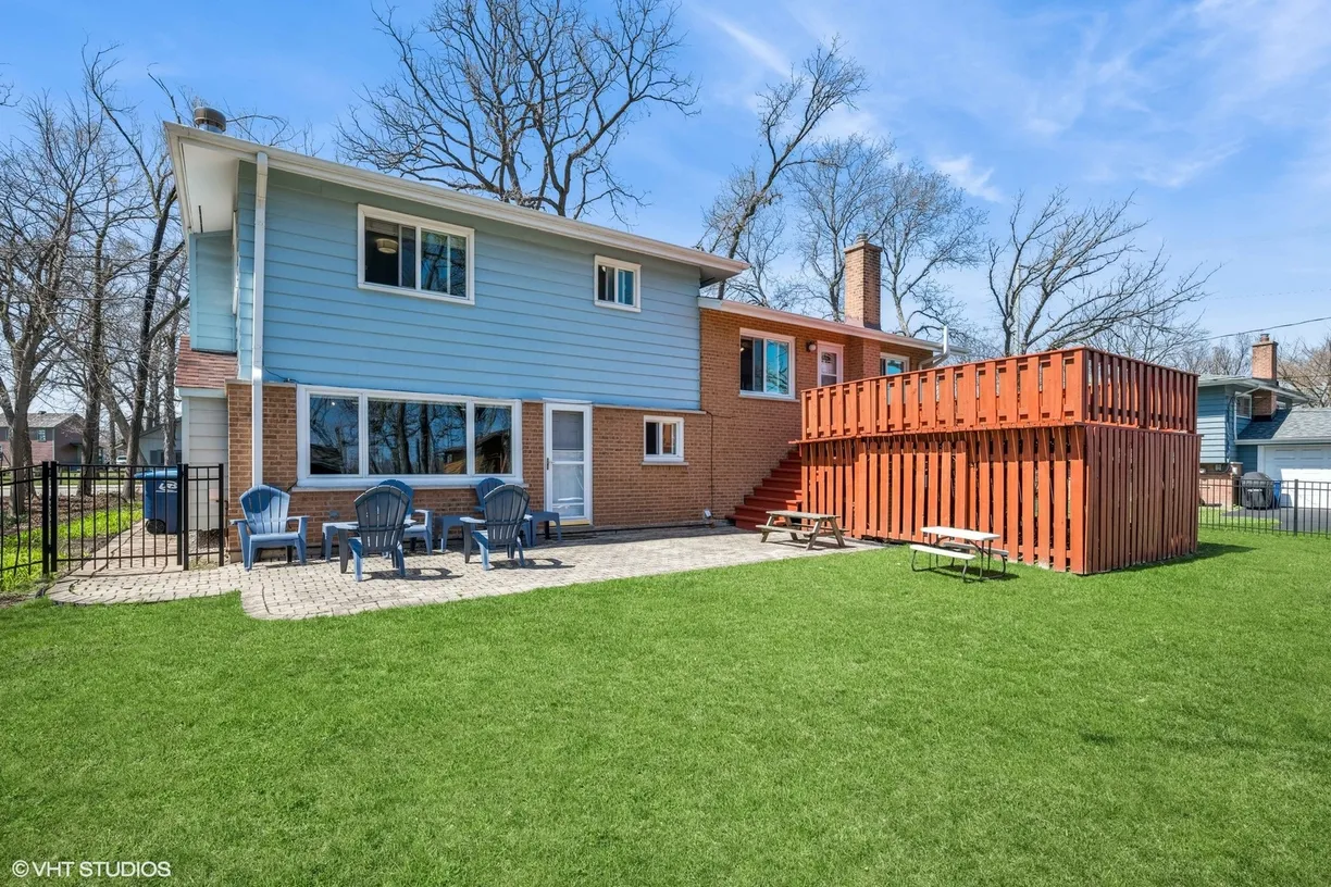 Chicago Real Estate | View 761 Kipling Place | Listing