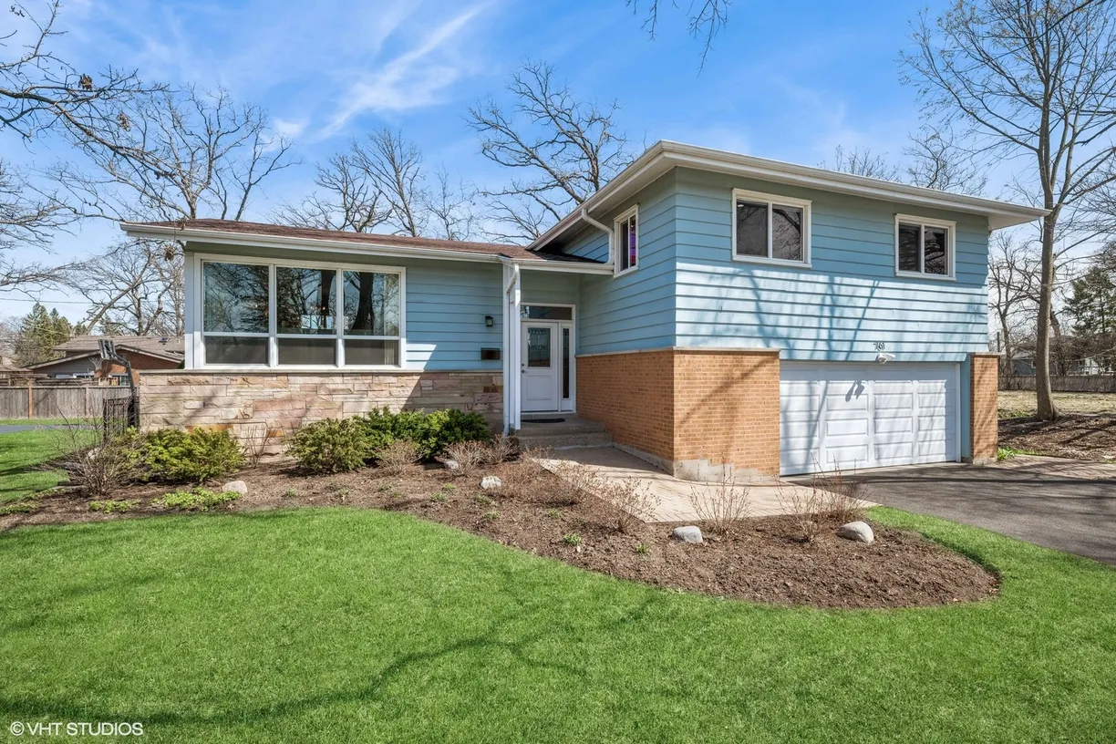 Chicago Real Estate | View 761 Kipling Place | 4 Beds, 2 Baths