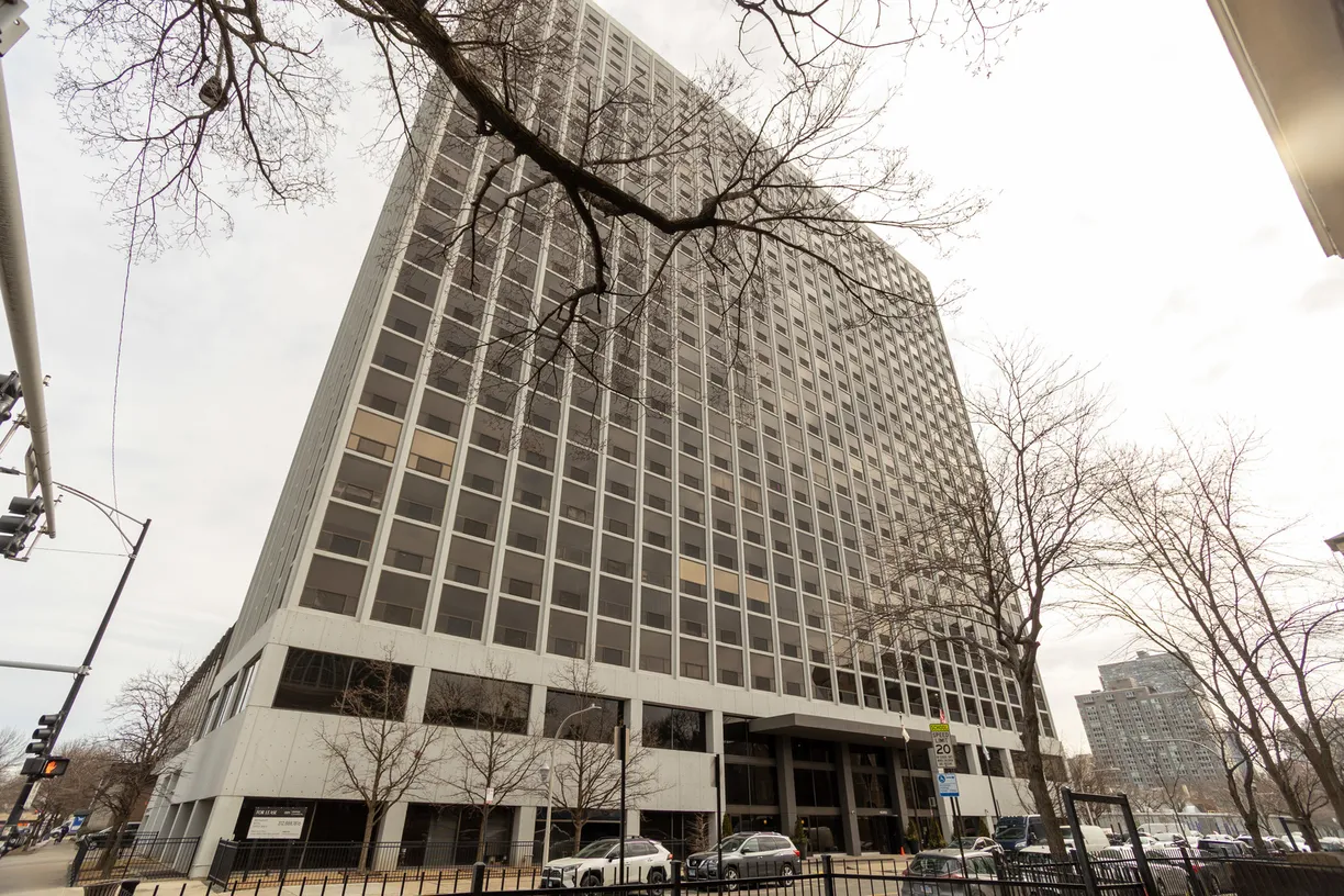 Chicago Real Estate | View 4343 N Clarendon Avenue, 1903 | 2 Beds, 2 Baths