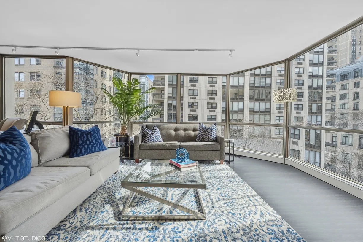 Chicago Real Estate | View 1310 N Ritchie Court, 4C | Listing