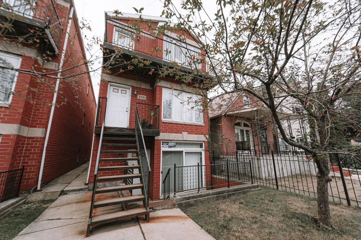 Chicago Real Estate | View 2451 W Polk Street, 1 | Listing