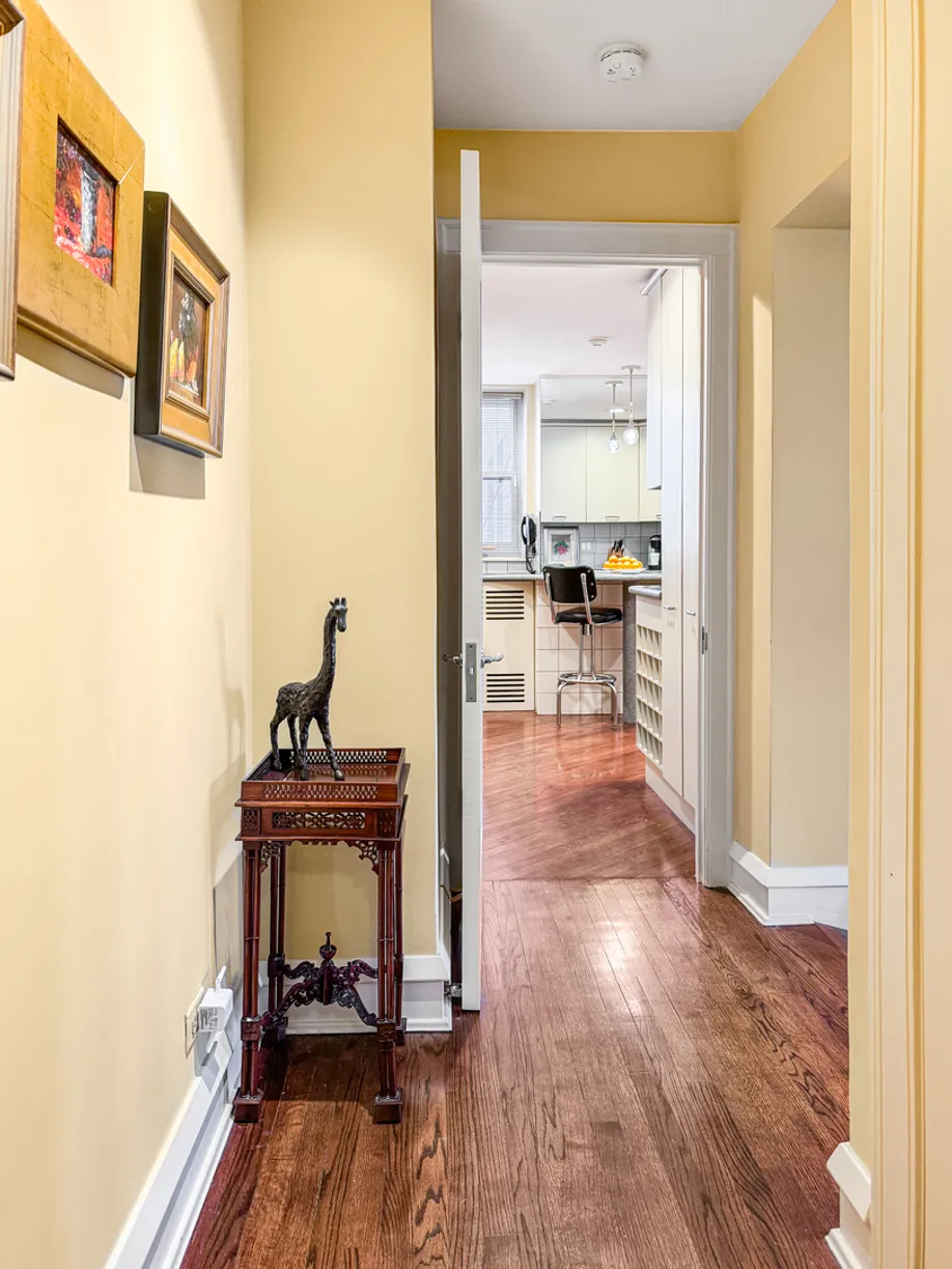 Chicago Real Estate | View 2600 N Lakeview Avenue, 7E | Listing