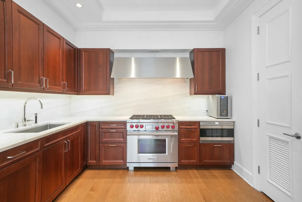 Chicago Real Estate | View 118 E Erie Street, 14B | Listing