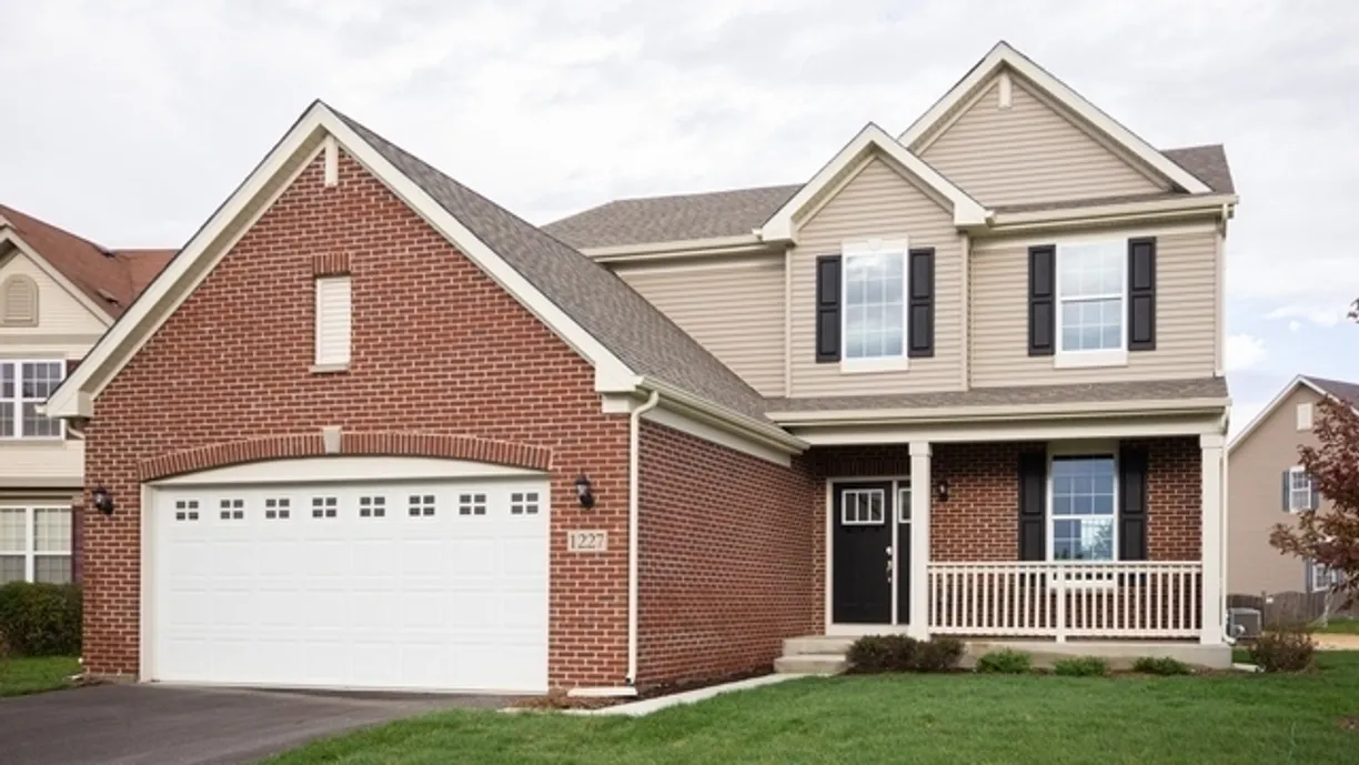 Chicago Real Estate | View 2471 Stone Creek Drive | 4 Beds, 2 Baths