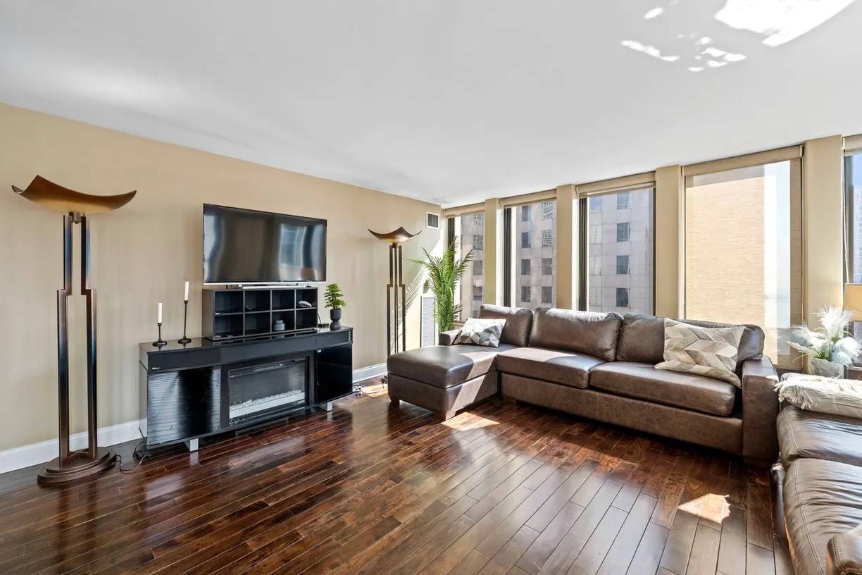 Chicago Real Estate | View 100 E Walton Street, 18D | Listing