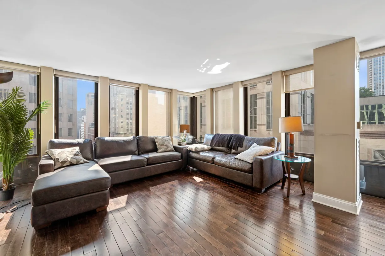Chicago Real Estate | View 100 E Walton Street, 18D | Listing