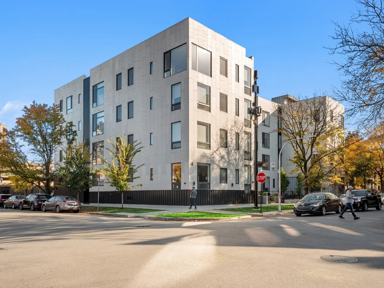 Chicago Real Estate | View 3757 N Sheffield Avenue, 210 | 1 Bed, 1 Bath