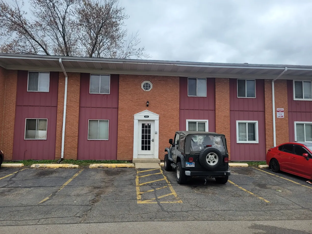 Chicago Real Estate | View 1351 Monomoy Street, C3 | Listing