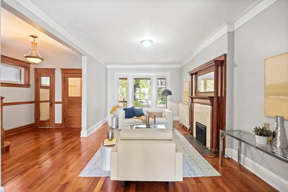 Chicago Real Estate | View 5468 S Ellis Avenue | Listing