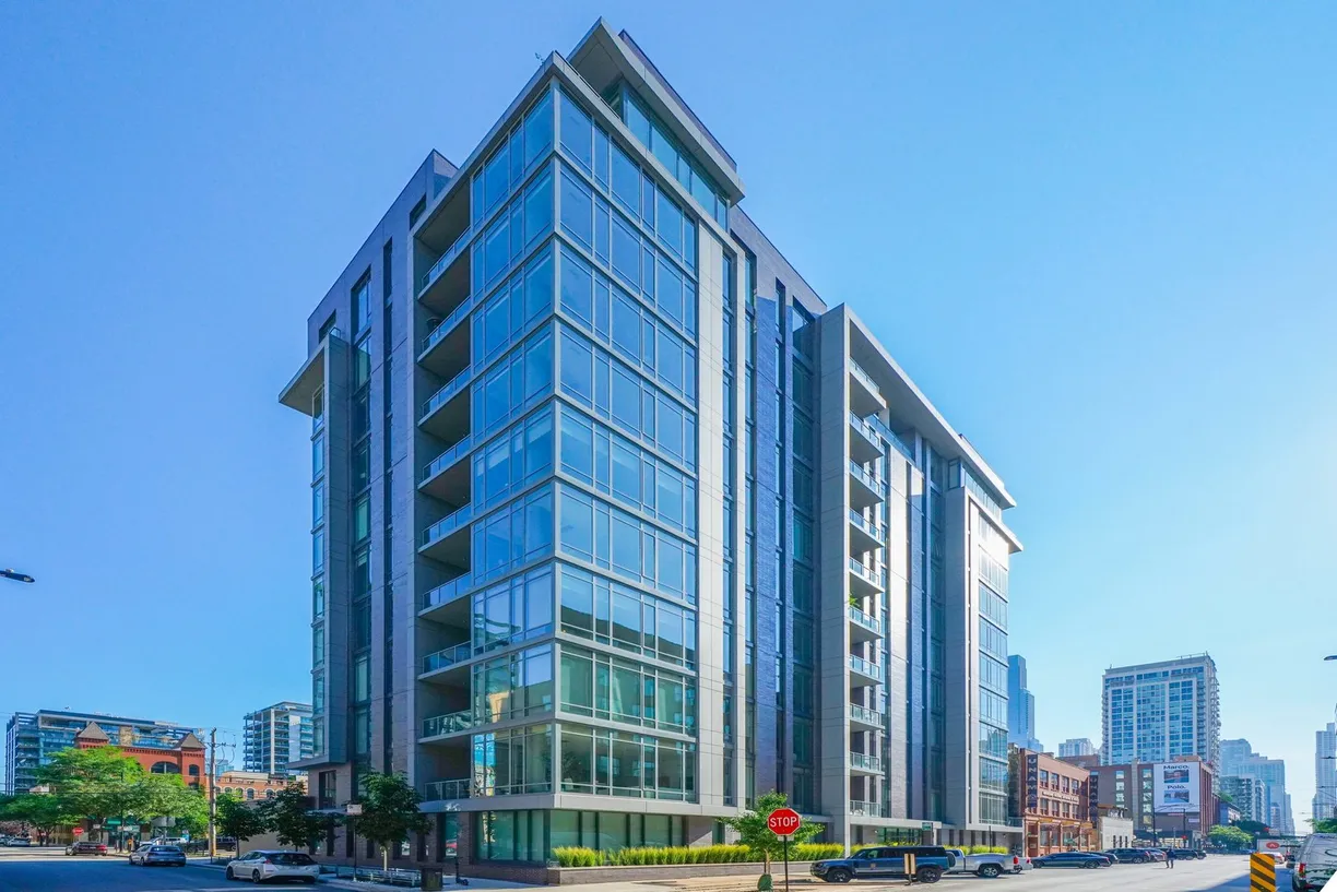 Chicago Real Estate | View 360 W Erie Street, 5A | 3 Beds, 3 Baths