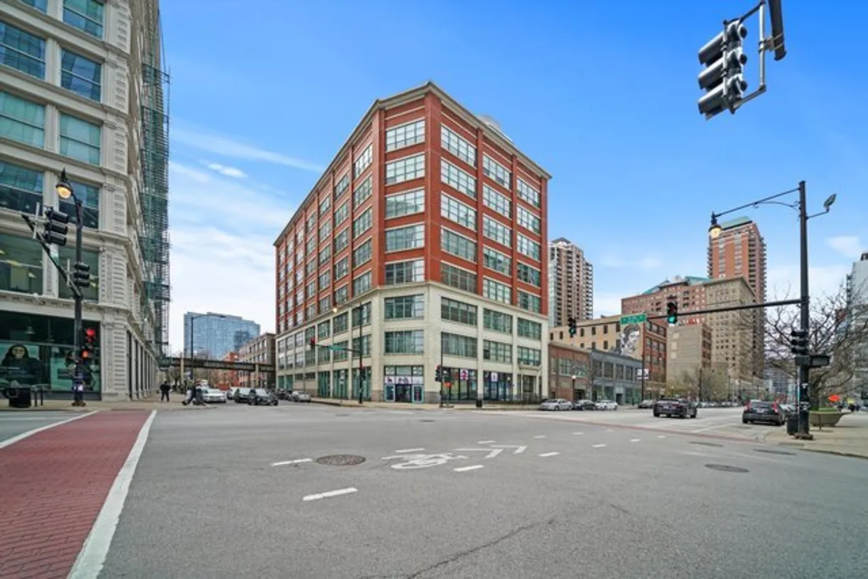Chicago Real Estate | View 1020 S Wabash Avenue, 8C | 2 Beds, 2 Baths