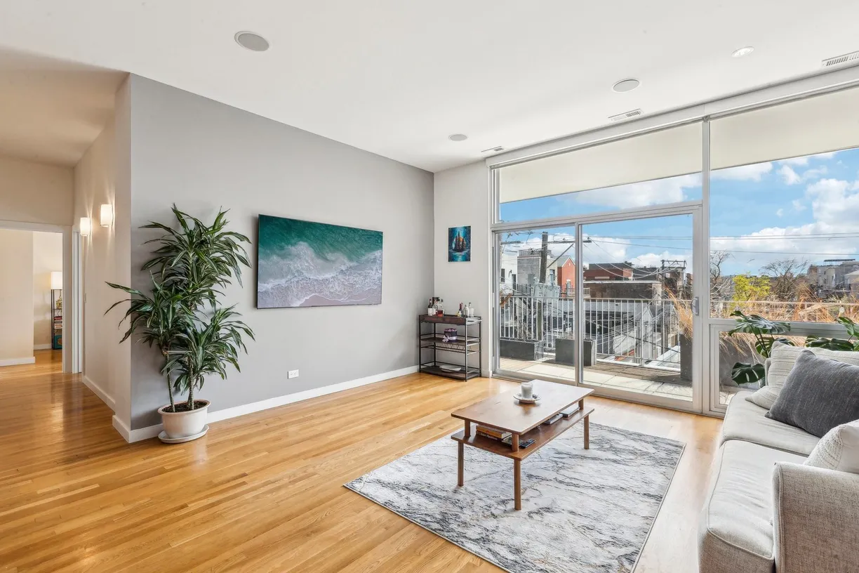 Chicago Real Estate | View 1711 W Division Street, 304 | Listing