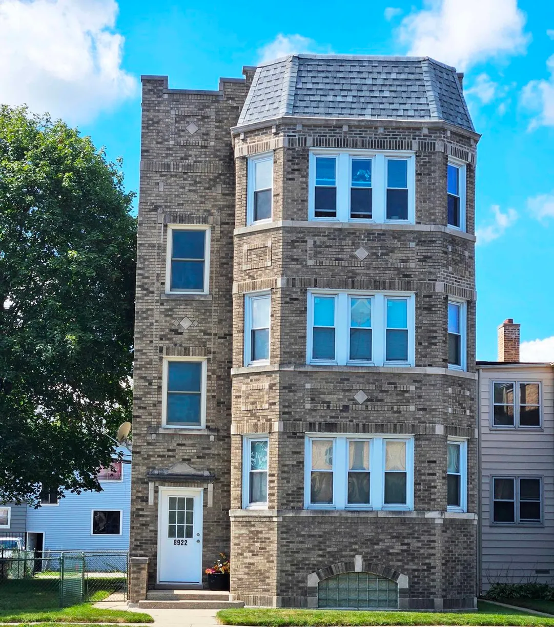 8922 Skokie Boulevard #2, Skokie, IL 60077 Property for rent