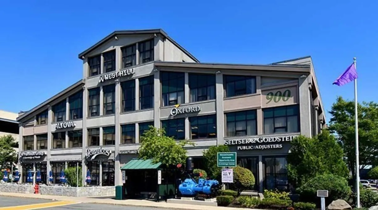 Boston, MA Real Estate | View 900 Cummings Center, 219-U