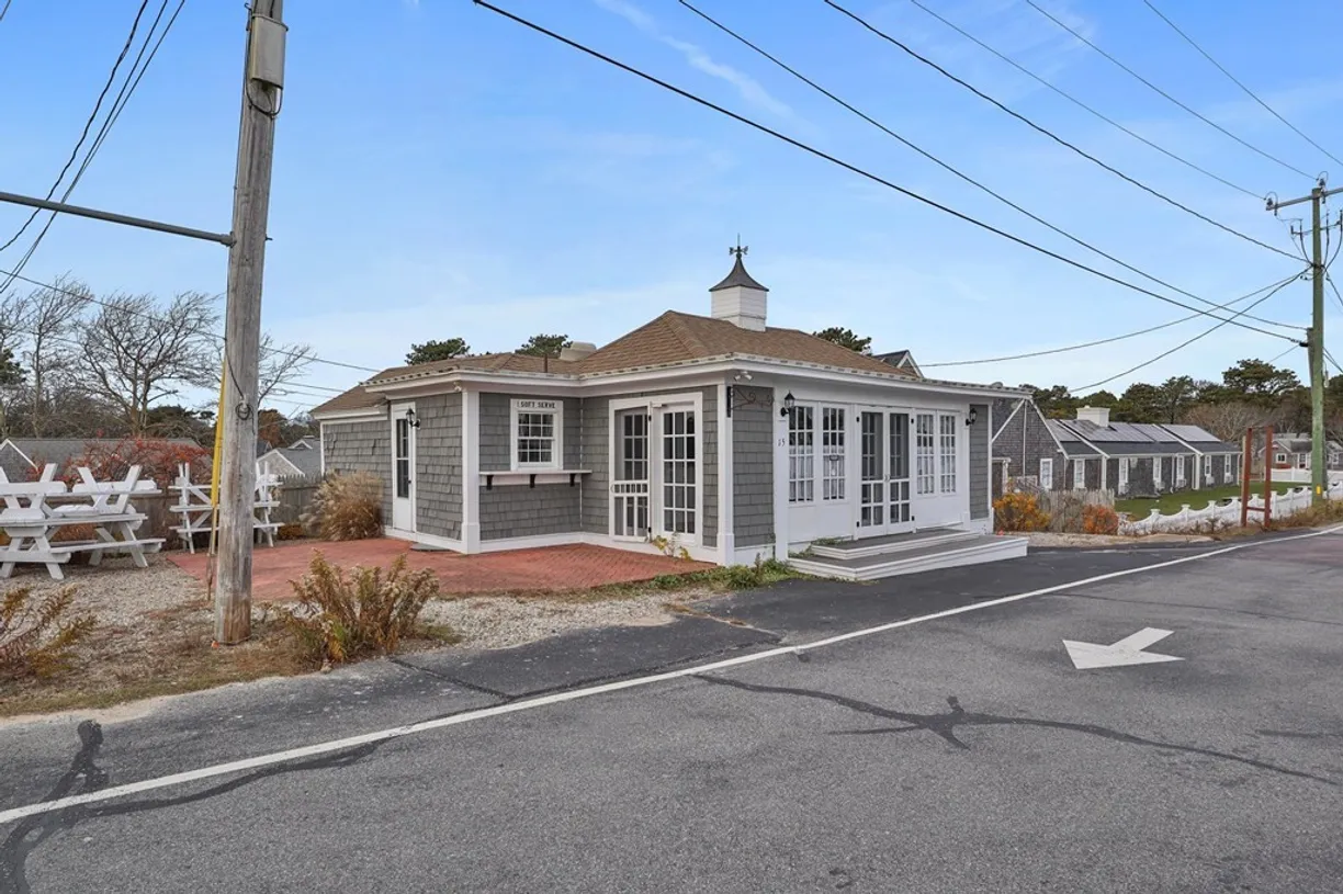 Boston, MA Real Estate | View 15 Sea St, 8