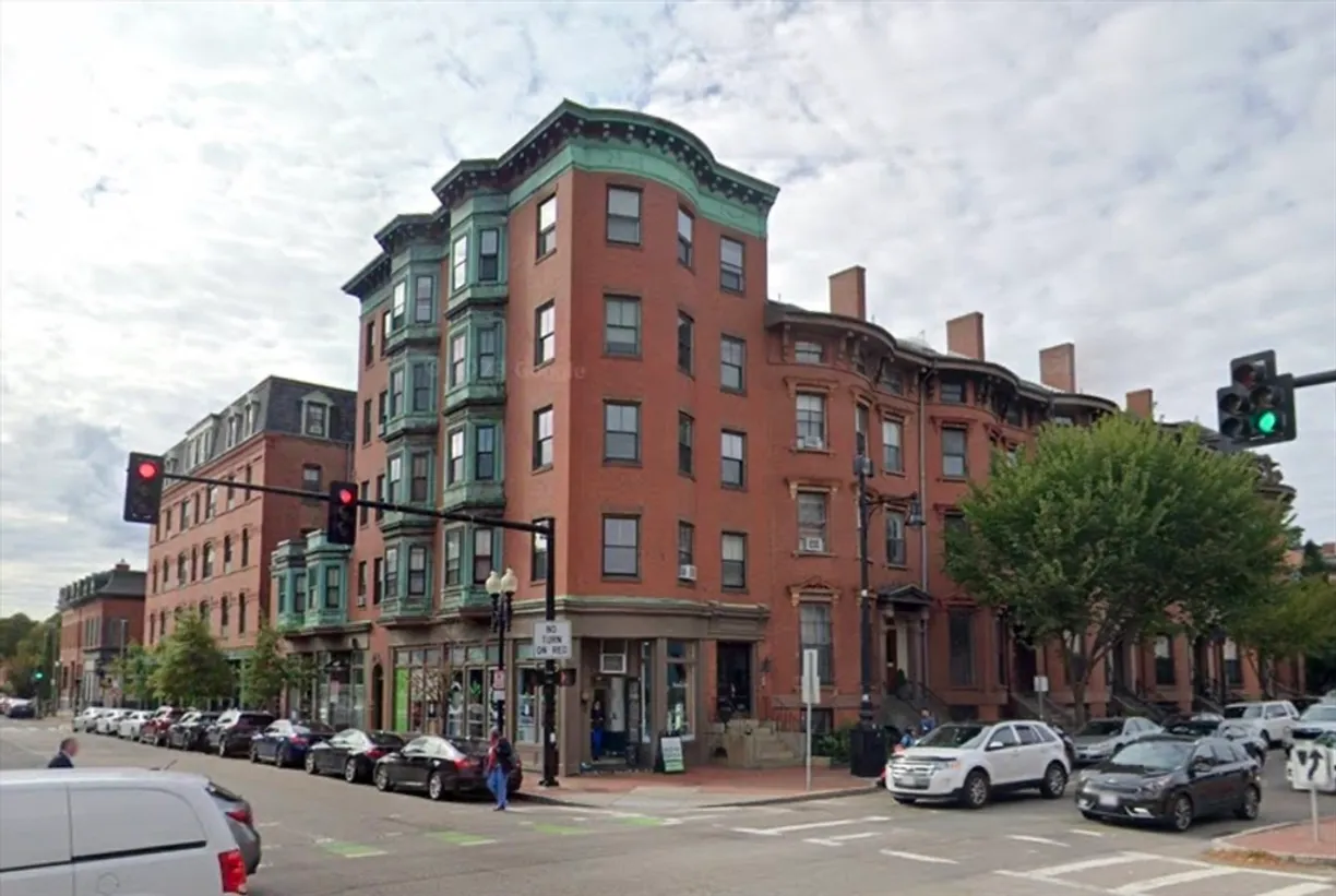 Boston, MA Real Estate | View 585 Massachusetts Ave, A | Listing