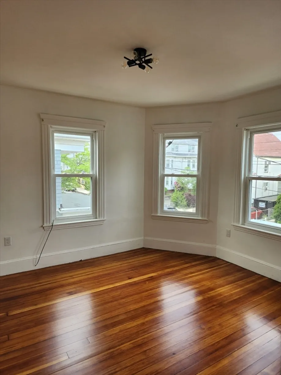Boston, MA Real Estate | View 114 Hancock, 2 | 4 Beds, 1 Bath