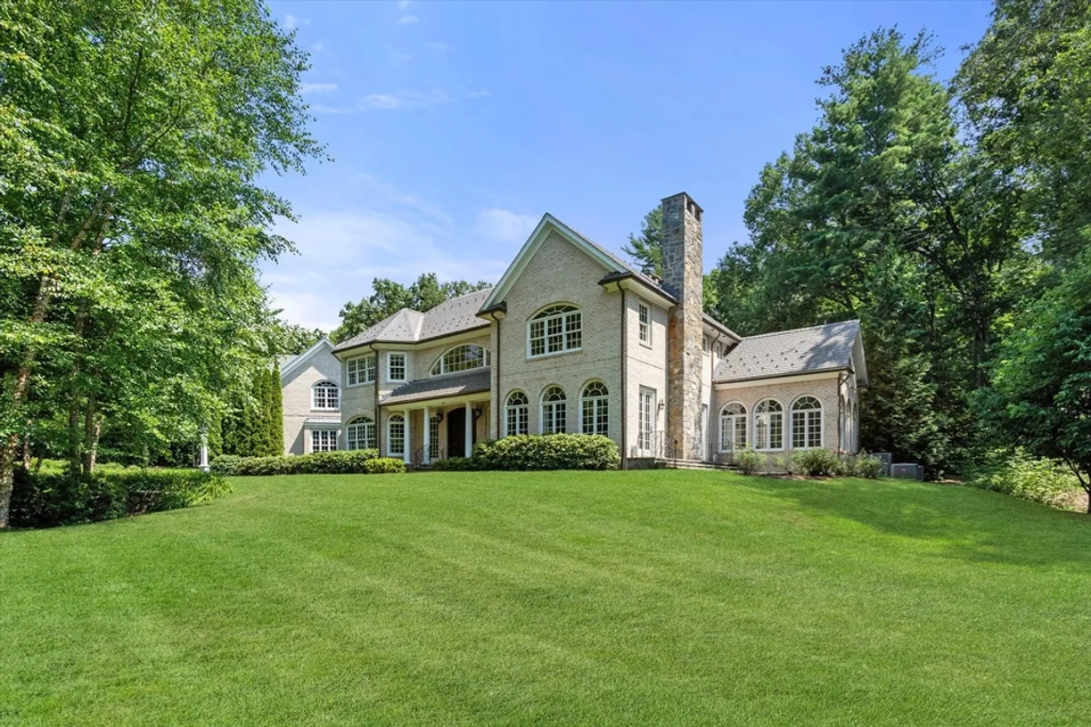 Boston, MA Real Estate | View 33 Skating Pond Road | 5 Beds, 7 Baths