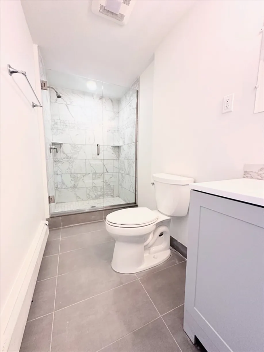 Boston, MA Real Estate | View 382-384 Watertown St, 2R | Listing