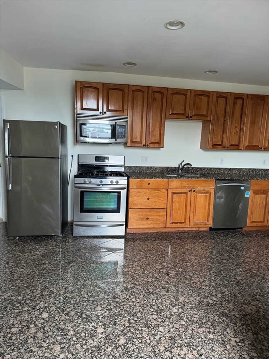 Boston, MA Real Estate | View 23 Forest Street, 1 | 5 Beds, 2 Baths