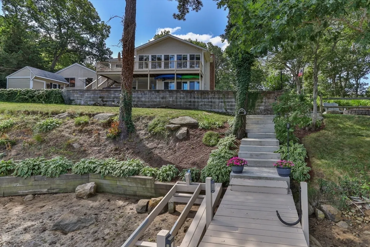 Boston, MA Real Estate | View 49 Edgewater Way | Listing