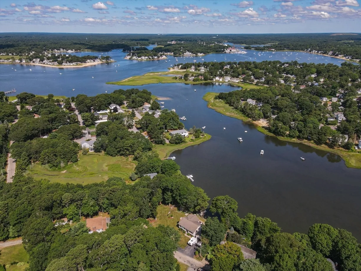 Boston, MA Real Estate | View 49 Edgewater Way | Listing